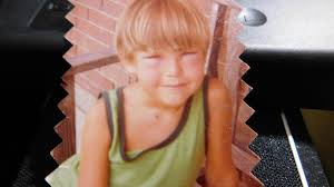 Incredible scene from the short All Gummed Up where Christine McIntyre did  "bee bee bee bee"