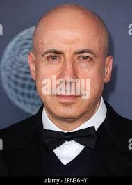 Hollywood, California, USA. 9th Apr, 2018. Molly Parker and William  Bissonnette arrives for Netflix's 'Lost In Space' Premiere at the Cinerama  Dome. Credit: Lisa O'Connor/ZUMA Wire/Alamy Live News Stock Photo
