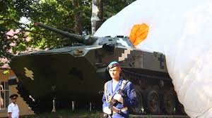 Как и когда отмечают в украине? Den Vdv V Ukraine Vozlozheniya Cvetov Pokazatelnye Vystupleniya I Otkrytie Pamyatnika