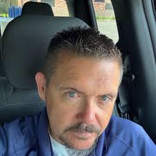 Tony Brassfield (@tony.brassfield) • Facebook, Connect with ...