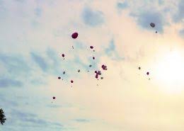 Wenn sie die ballons nach der kirche aufsteigen lassen möchten, so bedenken sie, dass das aufblasen einige zeit in anspruch nimmt. Ballons Steigen Lassen Alle Infos Hier Perfekt Vorbereitet Z B Zur Hochzeit