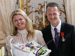 Check spelling or type a new query. Michael Schumacher Und Corinna Eine Ehe Voller Liebe Und Unterstutzung Liebenswert Magazin