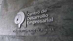 Lina María... - Cámara De Comercio Pereira por Risaralda
