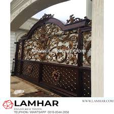 Pagar besi diatas merupakan contoh pagar besi minimalis yang dikombinasikan dengan batu sehingga terlihat semakin gagah dan elegan. Pagar Besi Tempa Jasa Design Pagar Besi Tempa Di Kota Jakarta Pagar Besi Tempa
