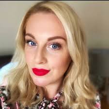 Natalie Frances (@natALIENewbury)