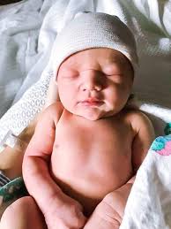 Arthur Henry born 6/4/2020 at 38w +2 6lbs 13oz (positive story) :  r/BabyBumps