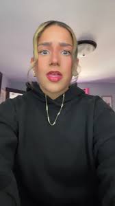 Explorando a Daniela Zepeda: Vida y Obra