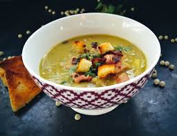 Omas Klassische Erbsensuppe Rezept Mit Eisbein Rezept Erbsen Suppe Erbsensuppe Erbsensuppe Rezept