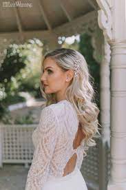 Long Bridal Hairstyles Half Up Half Down Bridal Hair Weddinghairstyleshalfuphalfdown Blonde Wedding Hair Wedding Hairstyles For Long Hair Bride Hairstyles