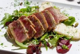 Epingle Par Malika Sur Salade Et Accompagnement Lunche Boxe Steak De Thon Mets Vins Mets