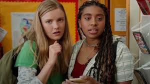 Movies and movie reviews come to the movie! Moxie Trailer Amy Poehler Directs A Teenage Feminist Revolution For Netflix Movies Empire