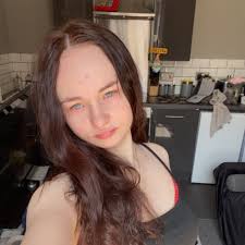 Hi girls Don't know where to get your nails done? ☺️I'll give you a hint  Nails By Bruna if you go you won't regret it NE7 high Heaton☺️👌