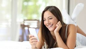 Don't worry because, in this post, i listed 100 words and quotes to make her feel special in every little way. 60 Cute Messages To Make Your Girl Blush Lifeberrys Com