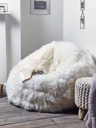 Create A Cozy Reading Corner With A Comfortable Reading Chair Lifestyle Trends Tips Cozy Reading Corners Comfy Bedroom Bedroom Reading Nooks
