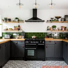 Kitchen Makeover Dark Grey Units Palm Print Wallpaper Green Accents Kitchenidea In 2020 Kuchendesign Kuchen Design Kuche