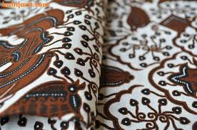 Kain Batik Cap Dengan Warna Dominan Putih Coklat Tua Biasa Dipakai Sebagai Bawahan Kebaya Atau Bisa Disebut Jarik Tapih Coklat Tua Batik Kain