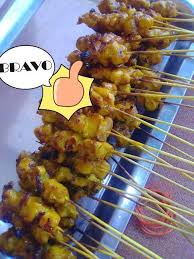 Selain itu, ketika dibakar sate ini juga dicelupkan ke kuah gulai sehingga menambah rasa khas dari sajian kuliner khas tulungagung yang satu ini. Satay Bride Team Cawangan Simpang Kuala Sate Ayam Bumbu Kacang Pasar Lama Pages Directory