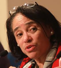 200 rally to support Boston schools chief