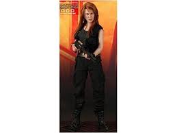 A costume worn by sarah connor (linda hamilton) in the 1991 james cameron action sequel terminator 2: Hot Toys Terminator 2 Judgement Day Movie Masterpiece 1 6 Scale Collectible Figure T1000 As Sarah Connor Newegg Com