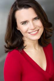 Julie Layton's Instagram, Twitter & Facebook