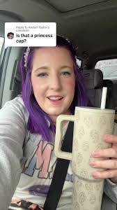 Amber Pyles's Instagram, Twitter & Facebook