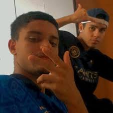 Stream Wallace martins music