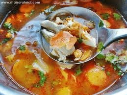 Sebab saya ada letak susu pekat. Buat Sendiri Tomyam Sedap Ala Thai