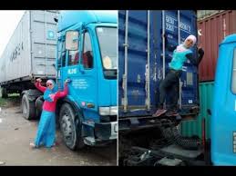 Langgan info jawatan kosong ke email anda secara percuma Inilah Video Akak Drebar Lori Yang Jadi Viral Baru2 Ini Wajib Tengok Kalau Belum Tonton Youtube