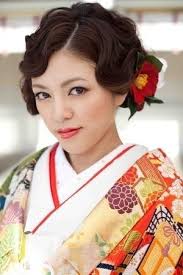 和装にはやっぱりまとめ髪 和装ウェディングにおすすめのヘアアレンジまとめ ウェディング ヘアスタイル レトロ 髪型 ヴィンテージヘア