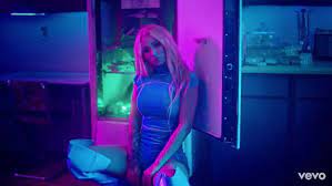 iggyazalea rt aiswiri itunes usa 49 3 iggy azalea ft tyga kream https t co nupia2qorx iggyazalea iggy azalea body iggy iggy azalea