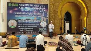 The israʾ and miʿraj (arabic: Isra Miraj Ria Norsan Ajak Umat Muslim Makmurkan Masjid Tribun Pontianak
