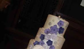 Your cake should be the next most beautiful sight next to the bride! Bellaroca Cakes Wedding Cake Lawrence Ks Weddingwire