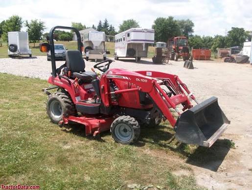 Massey Ferguson GC2400 Tractor