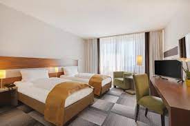 We offer plenty of parking spaces at our handy location. Holiday Inn Berlin City East Landsberger Allee An Ihg Hotel Berlin Aktualisierte Preise Fur 2021