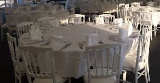 Table ronde pour 10 personnes. Location Table Ronde O 180cm Bois Pic Event