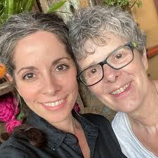 Linda Yetter's Instagram, Twitter & Facebook