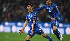 Transferts, salaire, palmares, statistiques en club et en sélection nationale. Nicolo Barella Von Cagliari Bei Italien Der Sardische Champagner Fussballer
