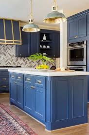 Trend Alert All Stainless Is Out And Mixed Metals Are In Complete Kitchen Renovations Kitchen Trends Kitchen Design