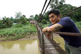 Golding has been a presenter on bbc's the travel show since 201. Hollywood Beckons Singapore Based Actor Host Henry Golding Entertainment News Top Stories The Straits Times