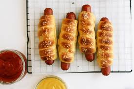 Original Pretzel Dog - Auntie Annes