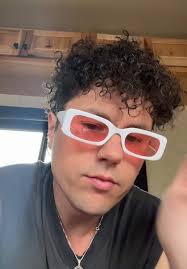 Join the Ultimate Tour Experience with Your New BFFs