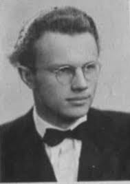 Září 2005 se s ním budeme na obrazovkách novy setkávat každý všední den vpodvečer a budeme. Vladimir Benes 1921