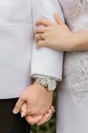 Hey, I'm Haley! I'm a photographer based in DFW, capturing families,  maternity, and senior sessions. Photography has been a part of my life  since I got my first camera at 14, but