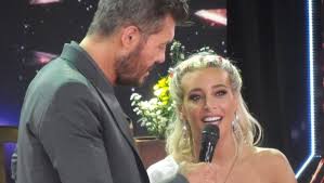 Después de tener un cruce con ángel de brito, donde limaron asperezas, sol pérez llegó a la pista del bailando y terminó luciéndose con una performance a pura sensualidad. Showmatch Sol Perez Mando Al Frente A Sus Exnovios Futbolistas Son Tacanos Clarin