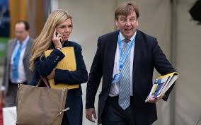 Der britische premierminister boris johnson und seine verlobte carrie symonds haben am samstag in einer geheimen zeremonie geheiratet. Carrie Symonds Flirty Favourite Of Tory Big Hitters With A Canny Feel For Being In The Right Place At The Right Time