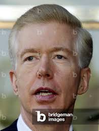 Image of Democratic incumbent California governor Gray Davis speaks to  reporters after