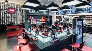 On sundays, the stores must wait until noon. Futurebrand Flagship Store In New York For Make Up For Ever