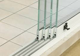 Softlite's kingsroyal glide sliding door is one of the most unique, durable and energy efficient doors on the market. Easy Glide Glass Sliding Door W17 C At Penumbra Kent