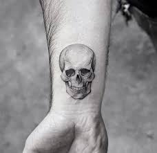 Top 43 Coolest Small Tattoo Ideas 2020 Inspiration Guide 2020 Erkek Dovmeleri Dovme