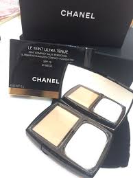 Chanel le teint ultra tenue compact review. Chanel Authentic Compact Powder Le Teint Ultra Tenue In 20 Beige Health Beauty Makeup On Carousell